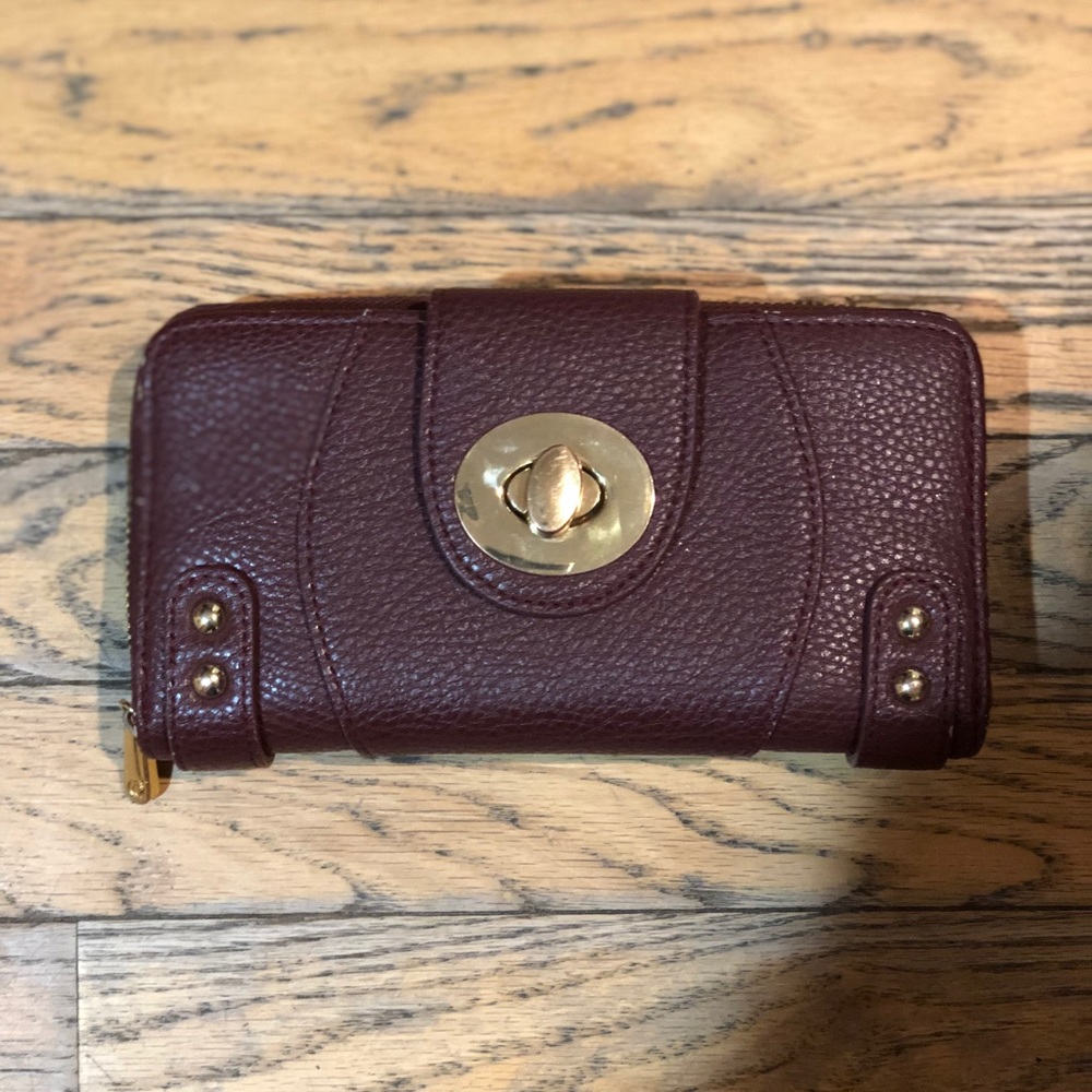 Used wine wallet